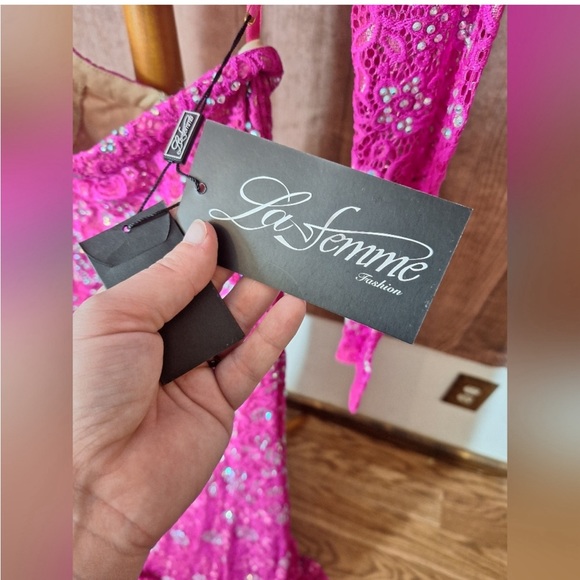 LA FEMME FUSHIA PINK 2PC PROM DRESS SIZE 6 - Picture 8 of 9